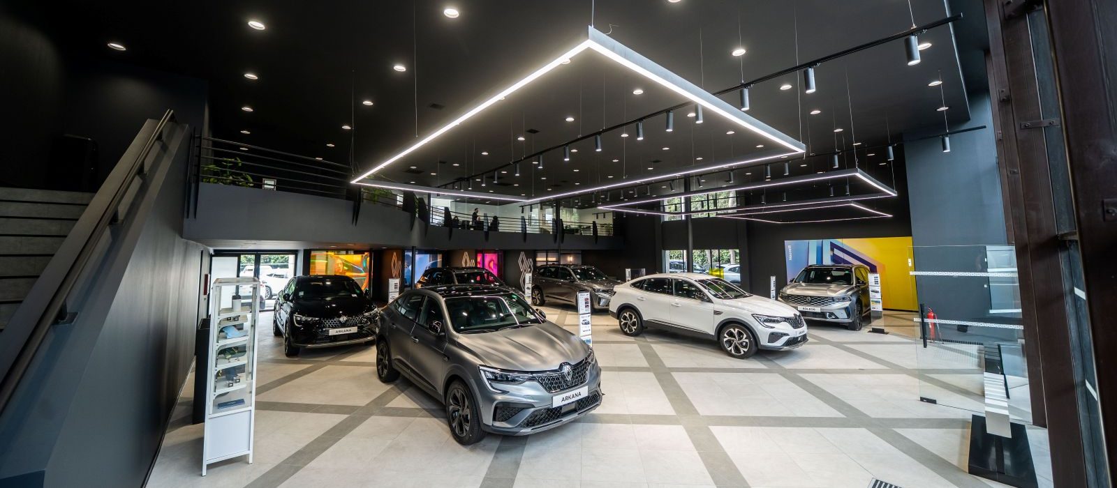 Renault inaugura nuevo showroom en Movicenter y marca el inicio de una nueva etapa en Chile